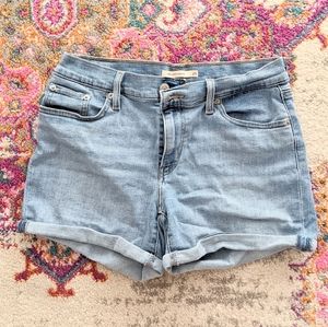 Mid Rise Light Blue Levi Shorts